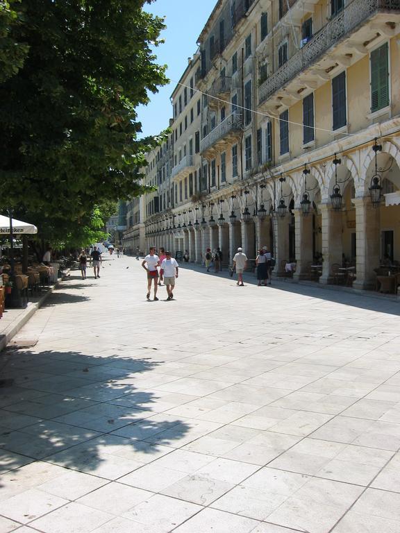 Maria Apartments Agios Georgios Pagon Exteriör bild
